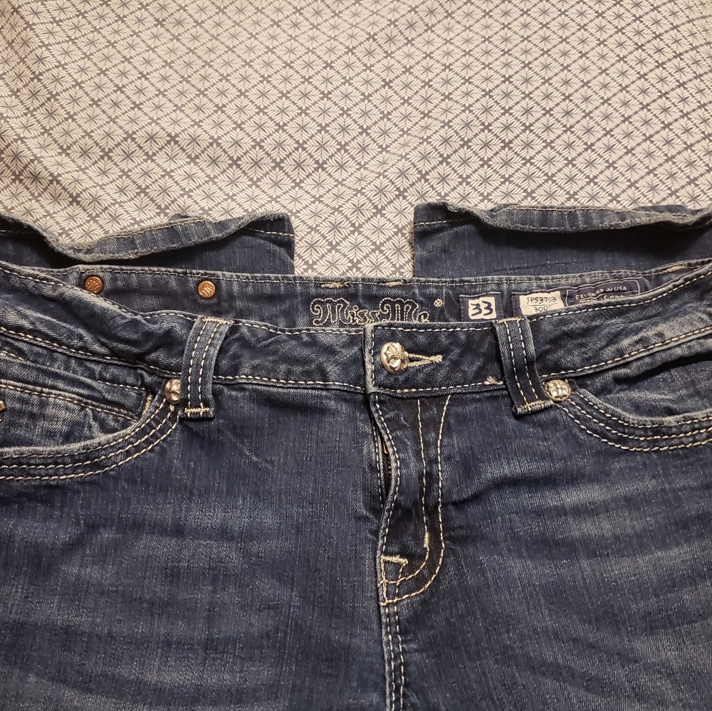 Miss Me Jeans. Boot cut.